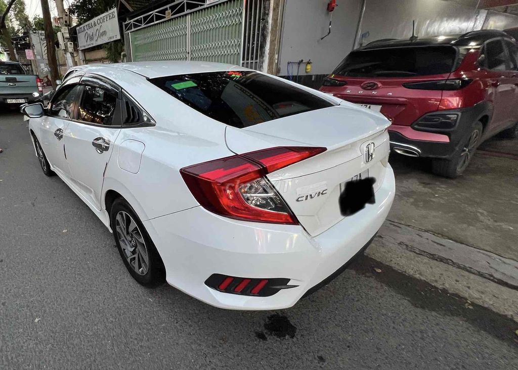 Honda Civic 2019 1.8 E - 130000 km. Mua bán Ô tô tại Thành phố Buôn Ma Thuột Đắk Lắk được đăng bởi walter hình 1