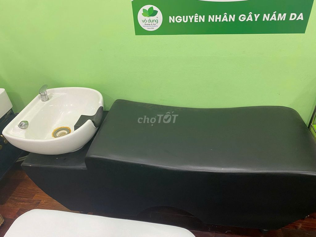 Giường gội đầu + màu đen chậu sứ + 90%