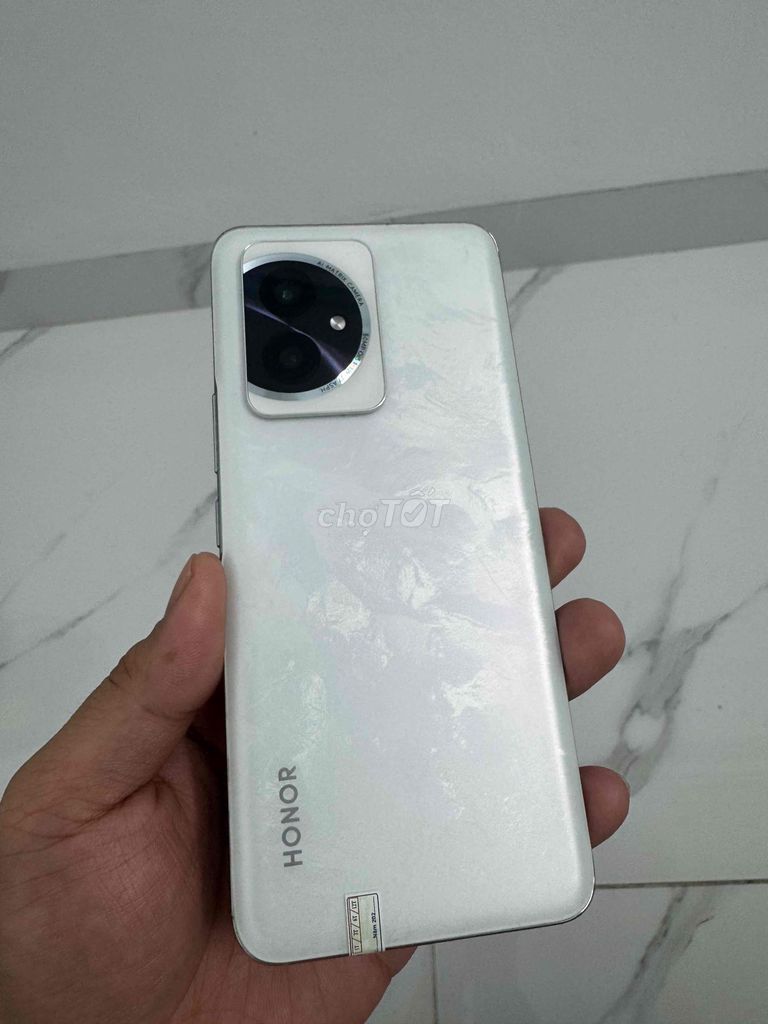 Honor 100 256GB Trắng. Mua bán Điện thoại tại Huyện Tiên Lãng Hải Phòng được đăng bởi mrr hau hình 1