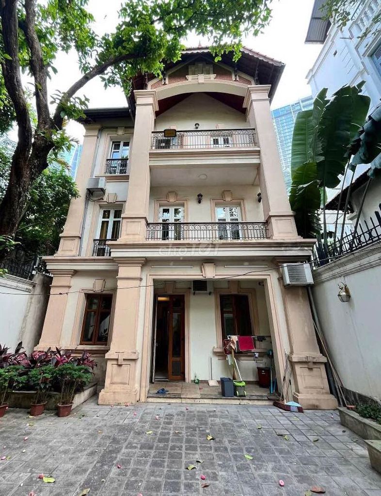 Bán nhà 289m2 có BT 3 Tầng, Kim Mã - Ba Đình