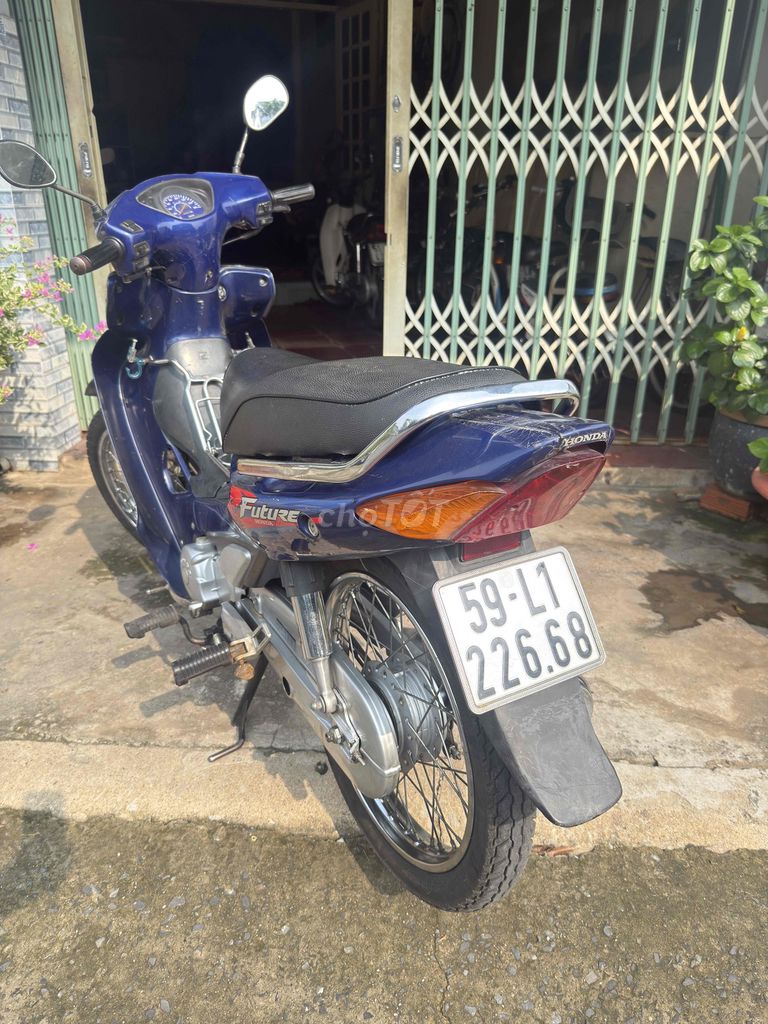 Honda Future 1 2001 синий, крутые хошиминские номера