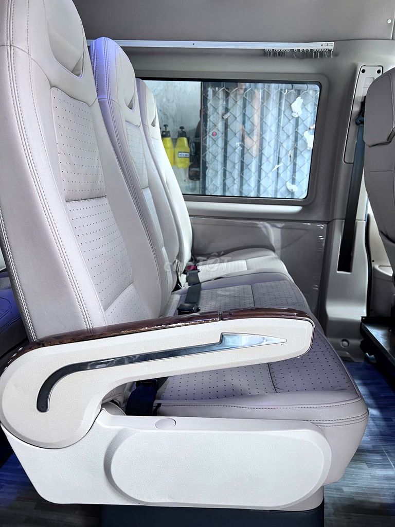 Ford Transit 2019 Luxury chỉ ĐRNV, xe rất mới. Mua bán Ô tô tại Quận Bình Tân Tp Hồ Chí Minh được đăng bởi Quốc Phú hình 5