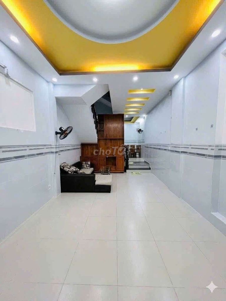 Аренда · 4 комн. · 80 м² · Huyện Nhà Bè, ул. Đường Huỳnh Tấn Phát