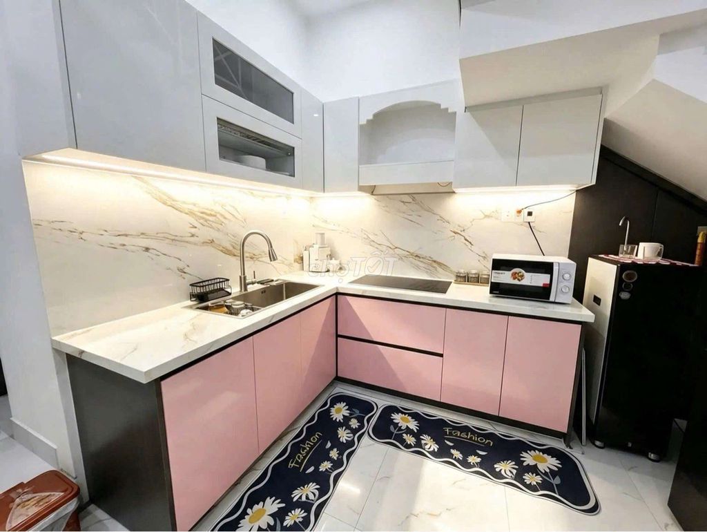 🔥 NHÀ 2 TẦNG 2 MÊ – KIỆT Ô TÔ TÔN ĐẢN – 58M² 🔥