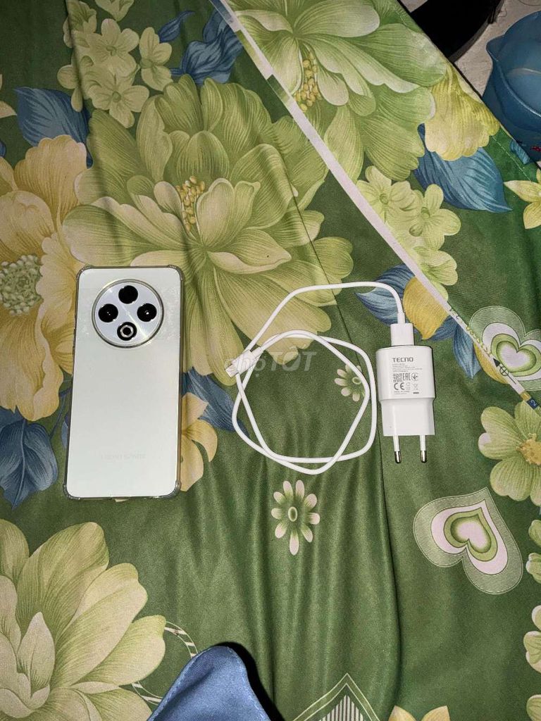 Tecno Spark 30 Trắng 99%. Mua bán Điện thoại tại Thành phố Thủ Đức Tp Hồ Chí Minh được đăng bởi Phúc Võ hình 1