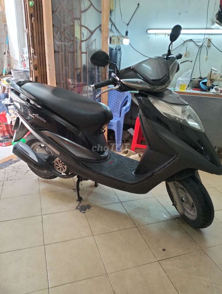 Attila đĩa bay 2010 xe zin. Mua bán Xe máy tại Quận Tân Phú Tp Hồ Chí Minh được đăng bởi Vũ  hình 1