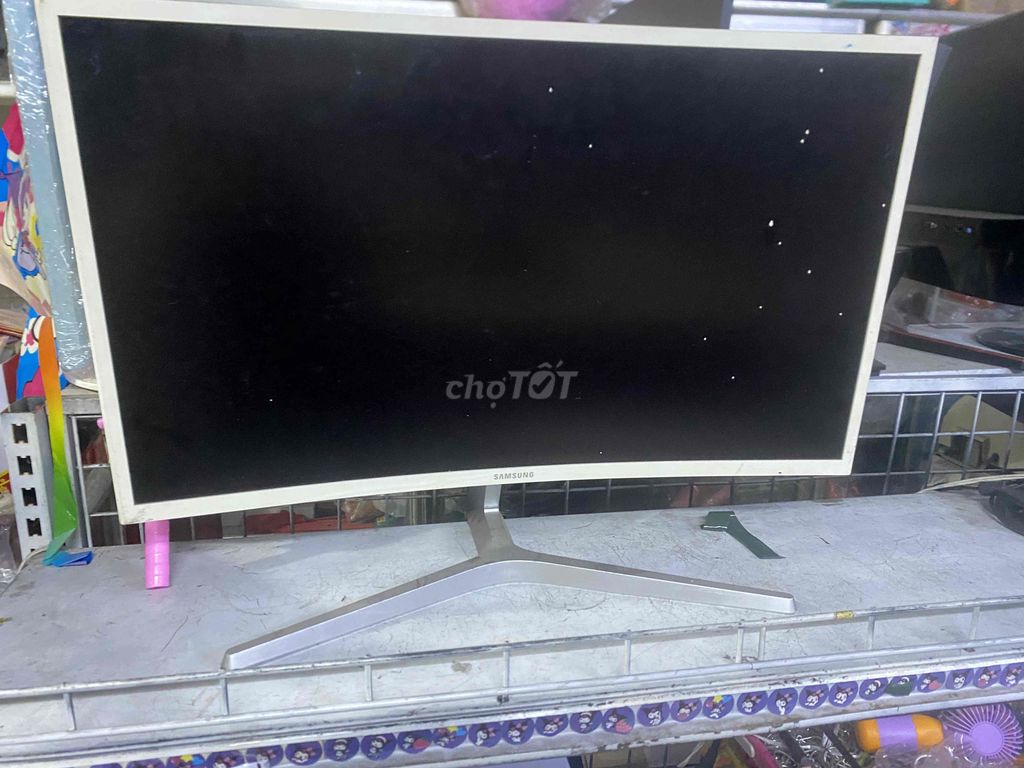 Màn Samsung cong 27in sọc bán xác ko adapter. Mua bán Phụ kiện (Màn hình, Chuột...) tại Quận Bình Tân Tp Hồ Chí Minh được đăng bởi Hàng Thanh Lý Giá Rẻ hình 1