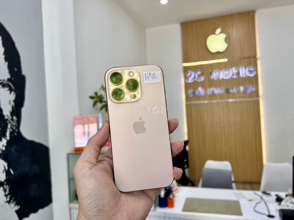 iPhone 16 Pro 128GB Vàng Vna 99%. Mua bán Điện thoại tại Quận Thanh Khê Đà Nẵng được đăng bởi 2C MOBILE hình 1