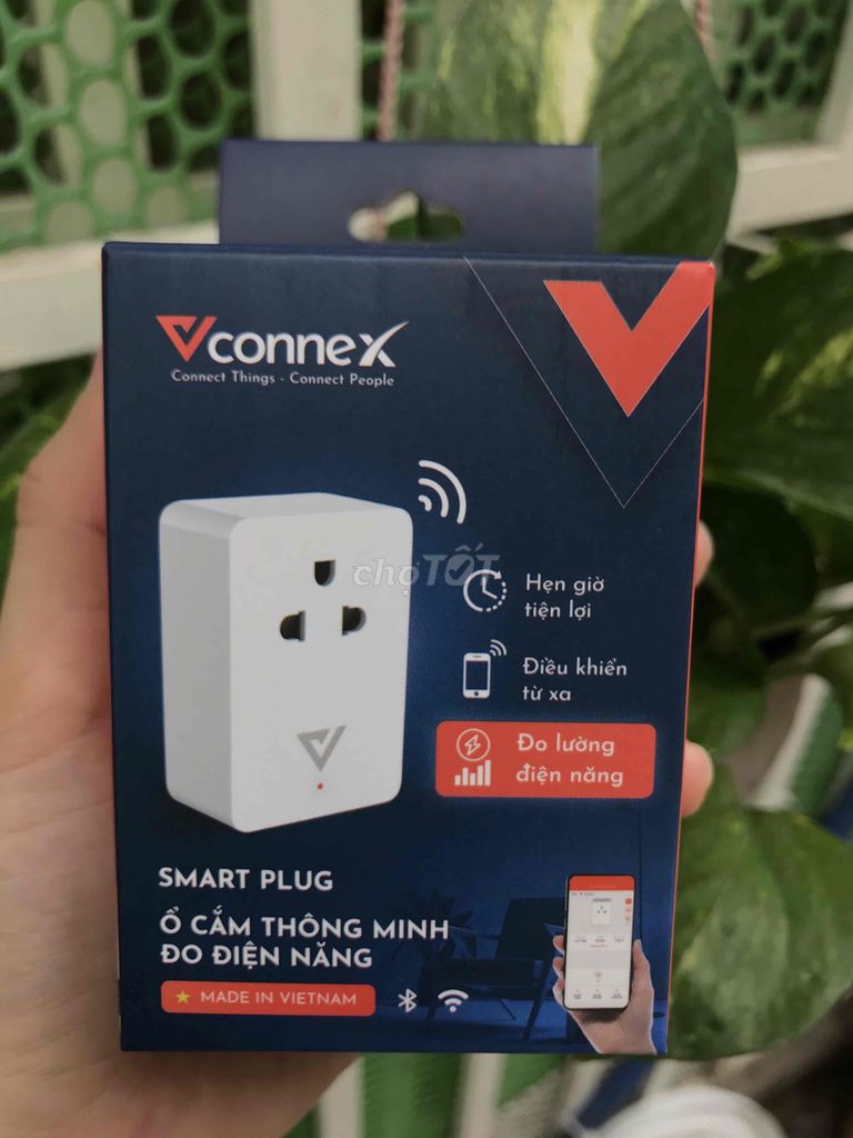 ổ cấm điều khiển wifi đo điện năng