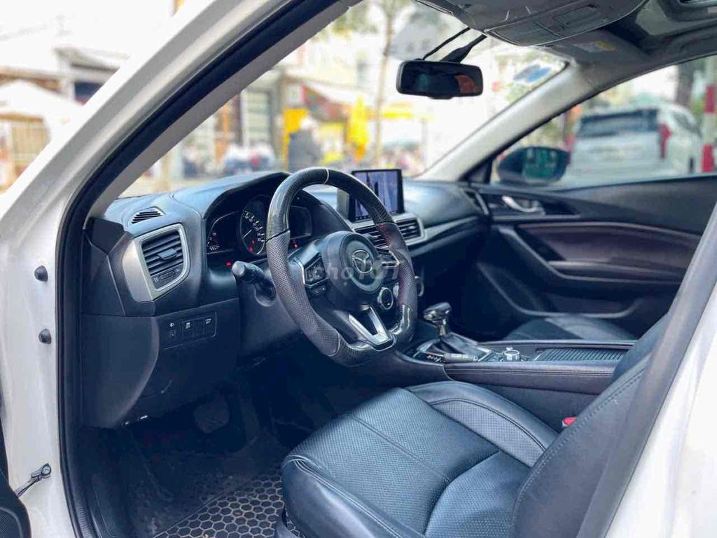 Mazda 3 2017 1.5 AT Sedan - 100000 km. Mua bán Ô tô tại Thành phố Pleiku Gia Lai được đăng bởi Dinh Trung  hình 16
