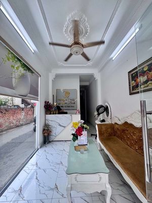 Townhouse 42 m² · 4 bed · Đường Nguyễn Ảnh Thủ