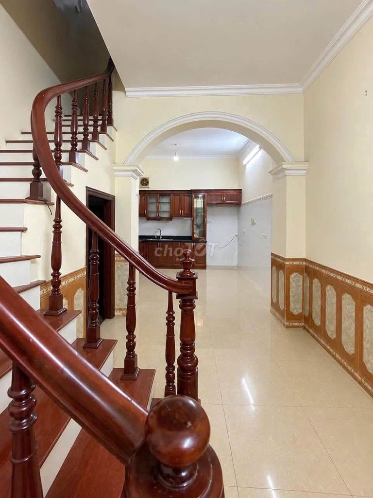 Сдается целиком дом на улице Тангтхиепжап, Бактылием, Ханой