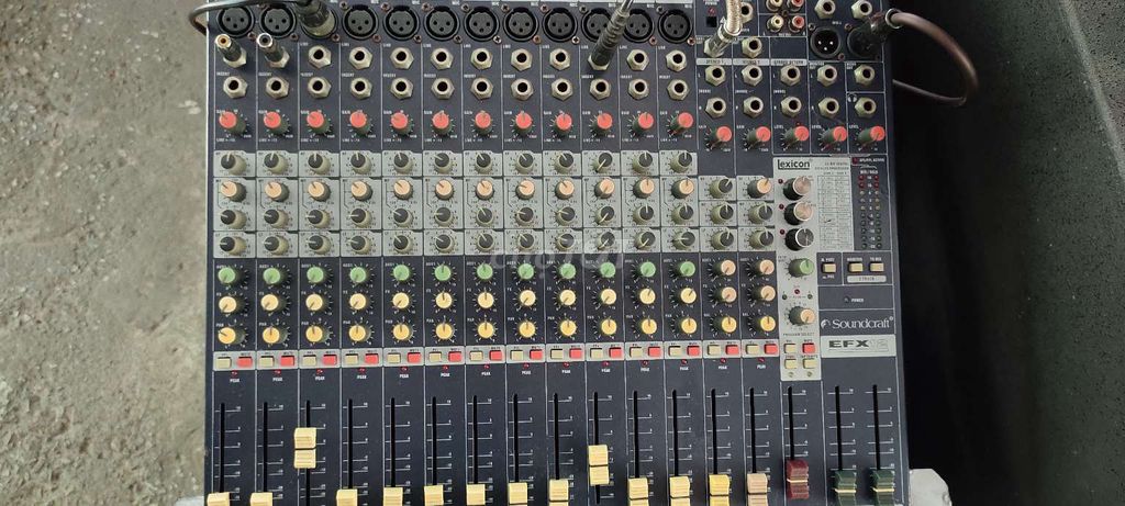 Mixer Soundcraft EFX 12 Line và Vang FX9 Plus. Mua bán Tivi, Âm thanh tại Huyện Châu Thành Tiền Giang được đăng bởi  Luân Seviecs hình 1