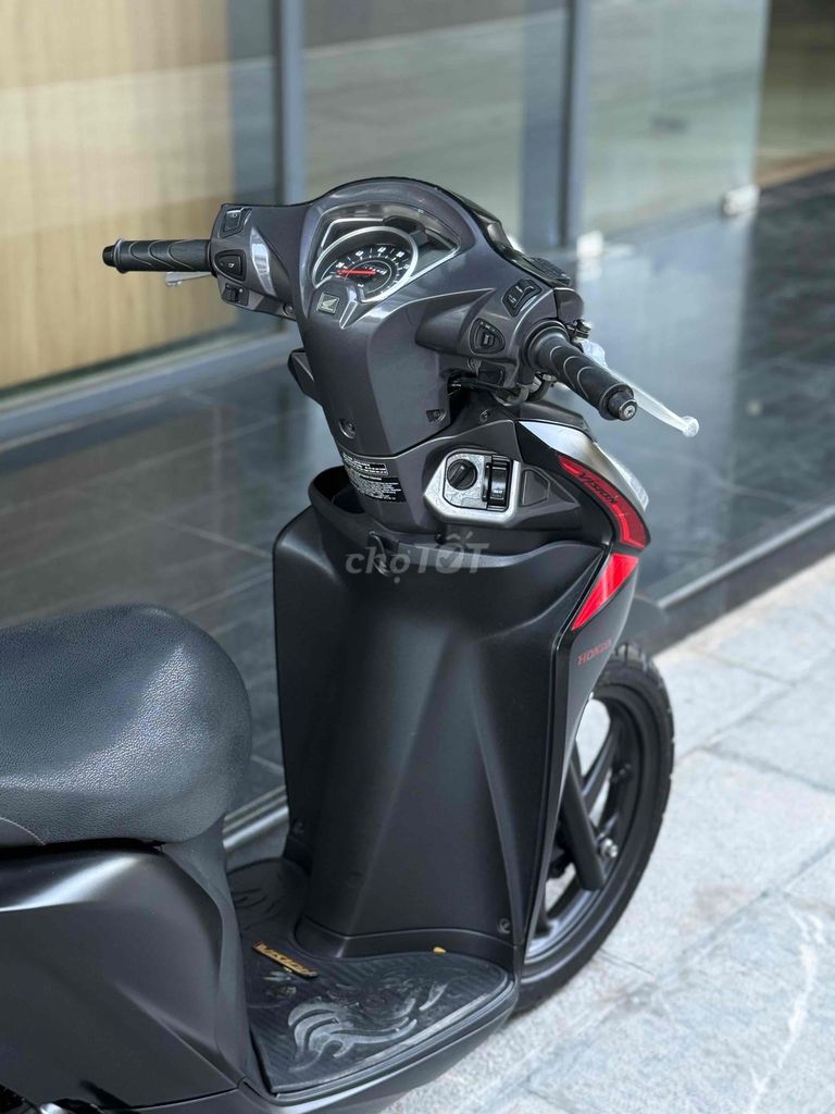 Honda Vision Sport Đặc Biệt nhám cực mới 29H2. Mua bán Xe máy tại Quận Ba Đình Hà Nội được đăng bởi Xe Máy Nam Thi hình 7