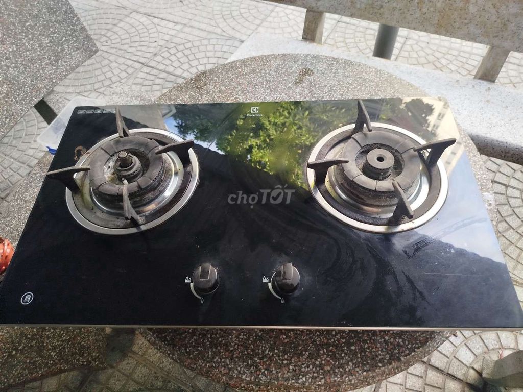 Bếp ga Electrolux Kính cường lực Đen. Mua bán Bếp, lò, đồ điện nhà bếp tại Quận Sơn Trà Đà Nẵng được đăng bởi gold hình 1