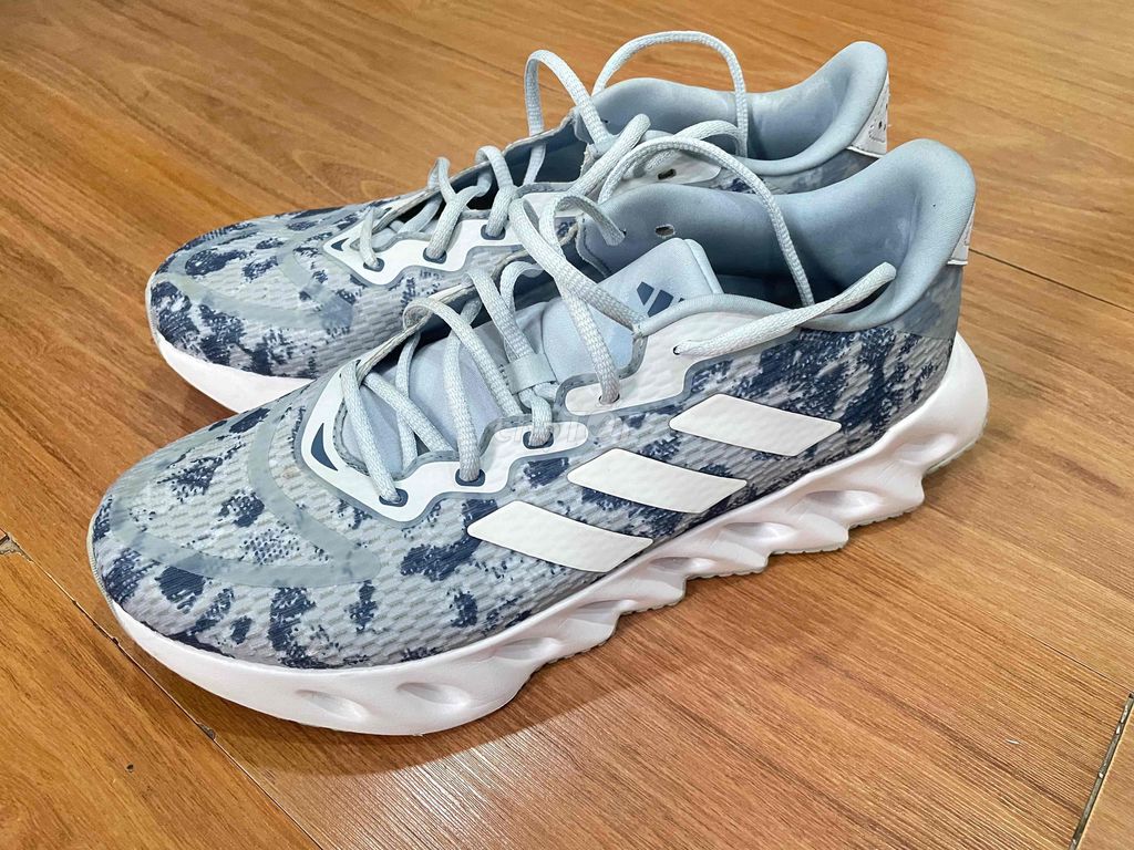 Giày thể thao ,chạy bộ Adidas Switch Run M Nam. Mua bán Giày dép tại Huyện Nhà Bè Tp Hồ Chí Minh được đăng bởi Thiên Phước Trần hình 1