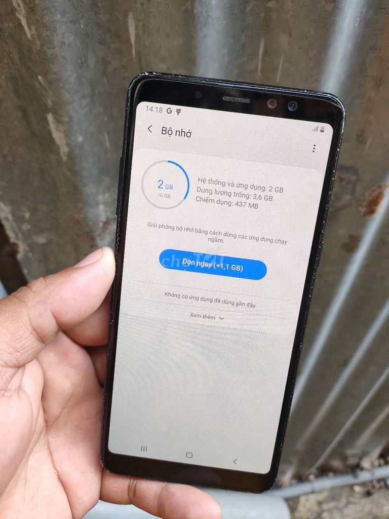 Galaxy A8+ 2018 máy dùng tốt