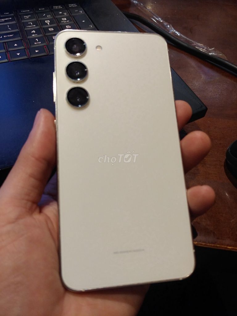 Samsung Galaxy S23 Trắng Đã sử dụng. Mua bán Điện thoại tại Quận Hoàng Mai Hà Nội được đăng bởi Bùi Nhưỡng hình 1