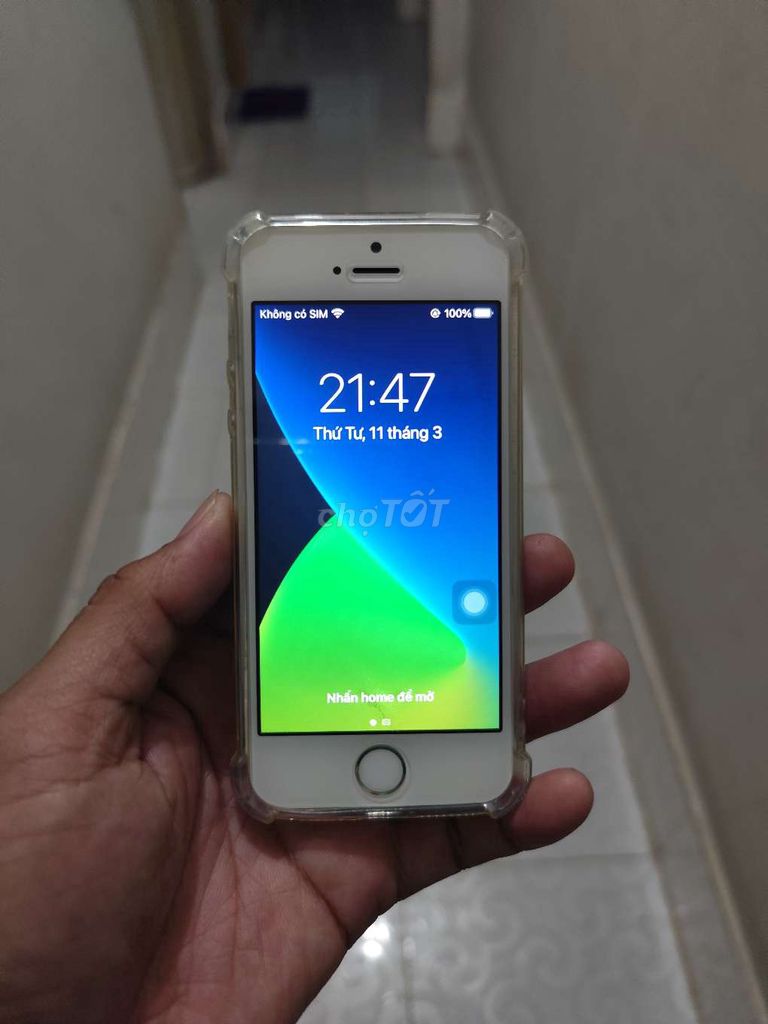 Apple iPhone SE 32GB Bạc Đã sử dụng. Mua bán Điện thoại tại Thành phố Long Xuyên An Giang được đăng bởi xuân hiển hình 1