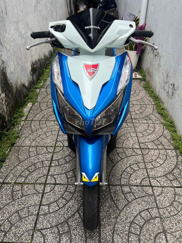 Click thái 125 bs65 đẹp keng. Mua bán Xe máy tại Quận Ninh Kiều Cần Thơ được đăng bởi Vincom HV hình 1