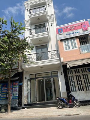 Townhouse 60 m² · 4 bed · Đường Hà Đặc