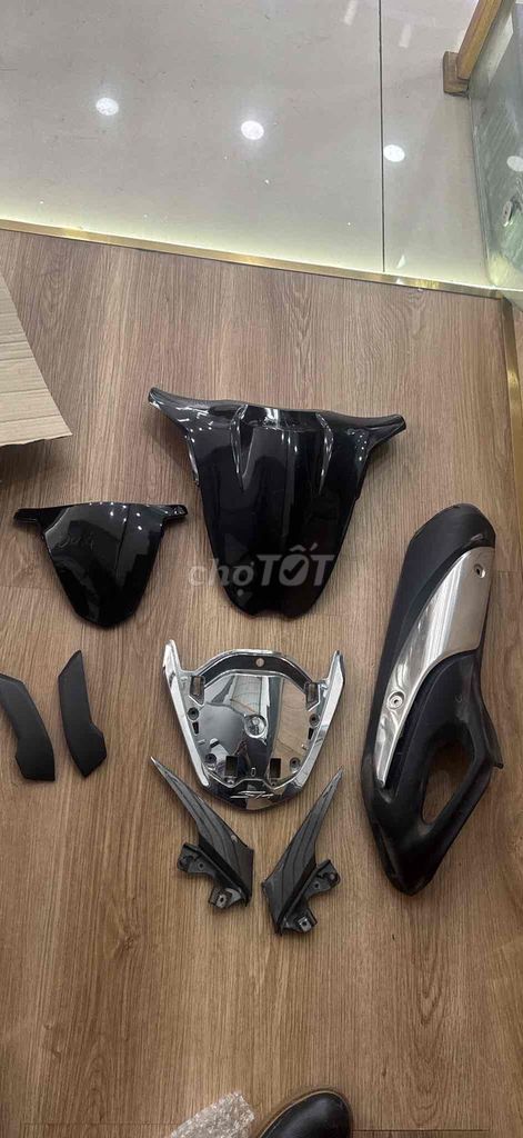 mặt nạ sh 350  và bách bô rin và 2 gương rin. Mua bán Phụ tùng xe tại Quận Hải Châu Đà Nẵng được đăng bởi Hoàng Dũng hình 3