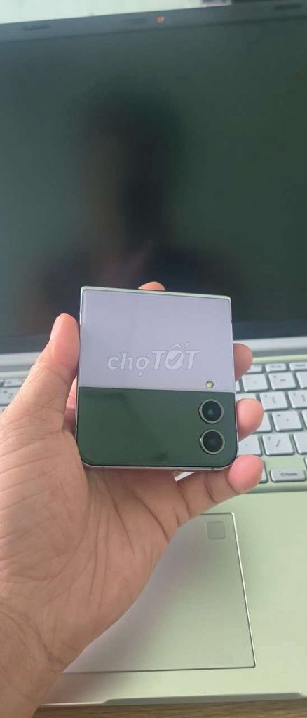 Samsung Galaxy Z Flip 4 8GB/128GB. Mua bán Điện thoại tại Huyện Châu Đức Bà Rịa - Vũng Tàu được đăng bởi BRVT hình 1