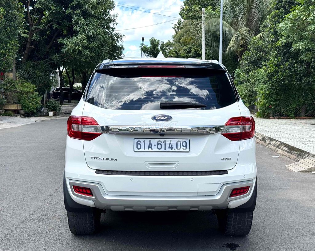 Ford Everest 2019 Titanium 2.0L AT 4x4. Mua bán Ô tô tại Quận 12 Tp Hồ Chí Minh được đăng bởi Hoàng Huy hình 5