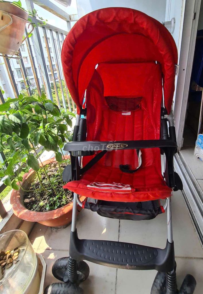 Xe đẩy Gluck Đỏ. Mua bán Mẹ và bé tại Quận Bình Tân Tp Hồ Chí Minh được đăng bởi LE THANH hình 1