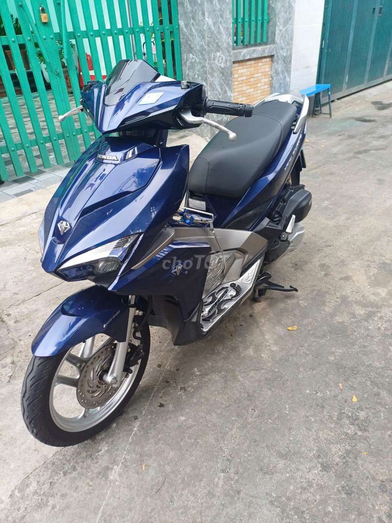 Honda Air Blade 2017 Xanh dương đẹp keng Mua bán. Mua bán Xe máy tại Thành phố Biên Hòa Đồng Nai được đăng bởi Trung phạm phát hình 4