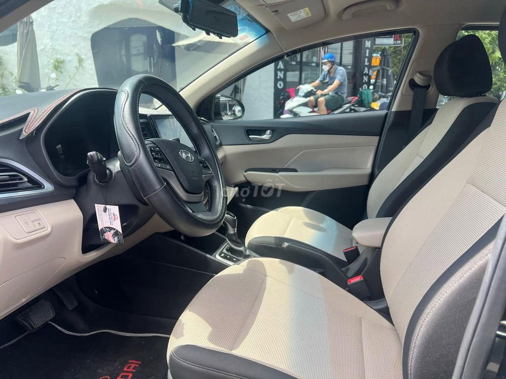 Hyundai Accent 1.4AT 2022 Đen 36.000 km