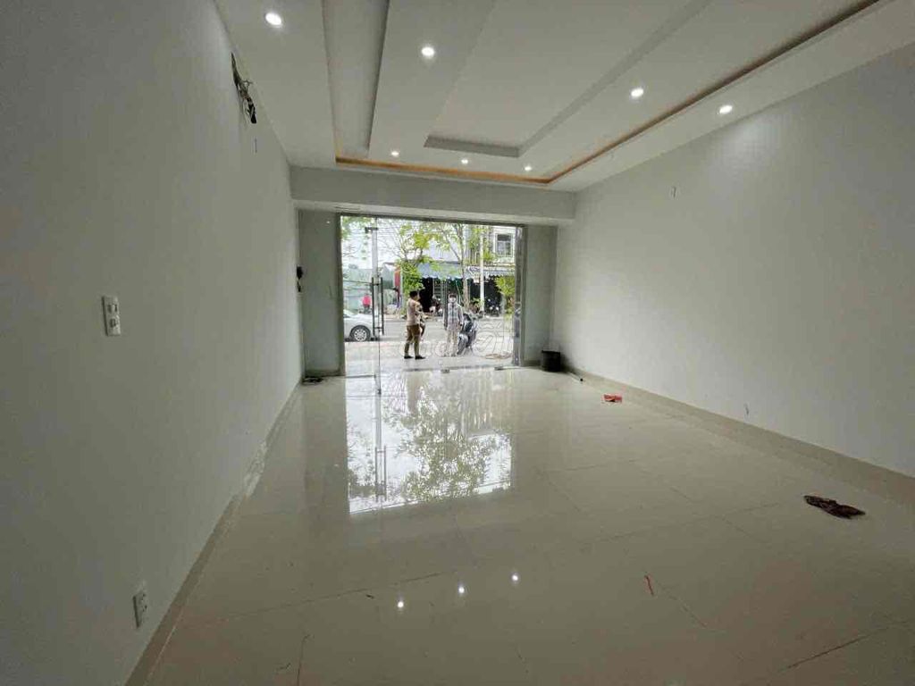 Аренда · 2 комн. · 100 м² · Quận Cẩm Lệ, ул. Đường Quách Thị Trang