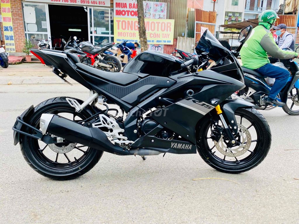 Yamaha R -15 V3 biển 29- xe lướt mới chính chủ