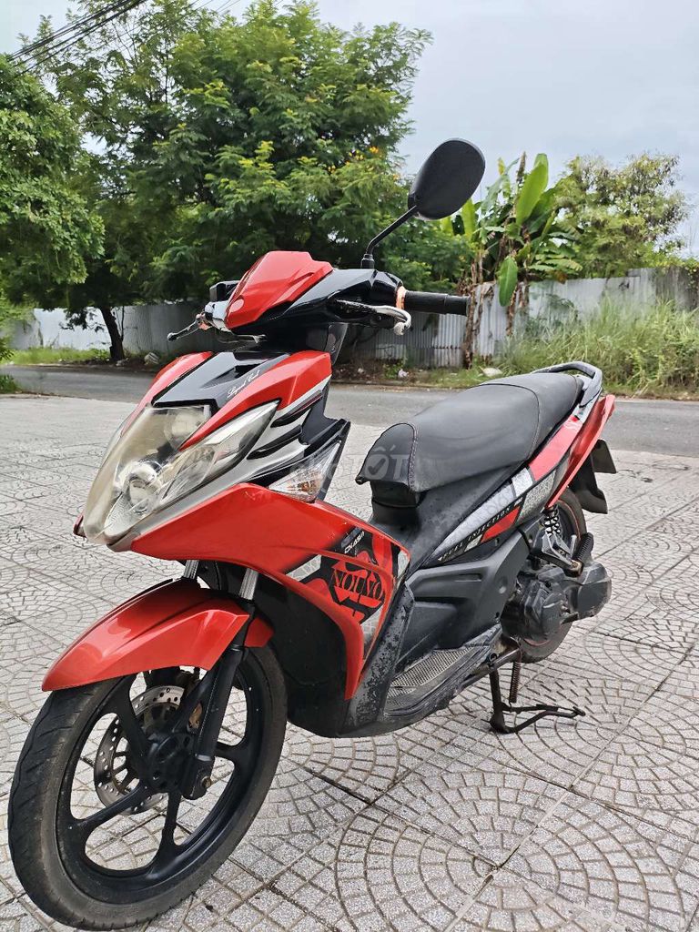 Yamaha Nouvo SX Đỏ đen chạy êm, chức năng đầy đủ