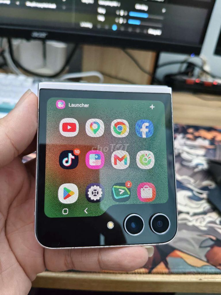 Samsung Z Flip 5 512GB Bạc. Mua bán Điện thoại tại Thành phố Biên Hòa Đồng Nai được đăng bởi Long Lê hình 1