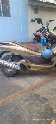 Honda PCX Vàng đồng. Mua bán Xe máy tại Quận Gò Vấp Tp Hồ Chí Minh được đăng bởi Nguyễn Thế Hiển