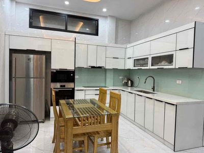 Townhouse 40 m² · 4 bed · Phố Bồ Đề