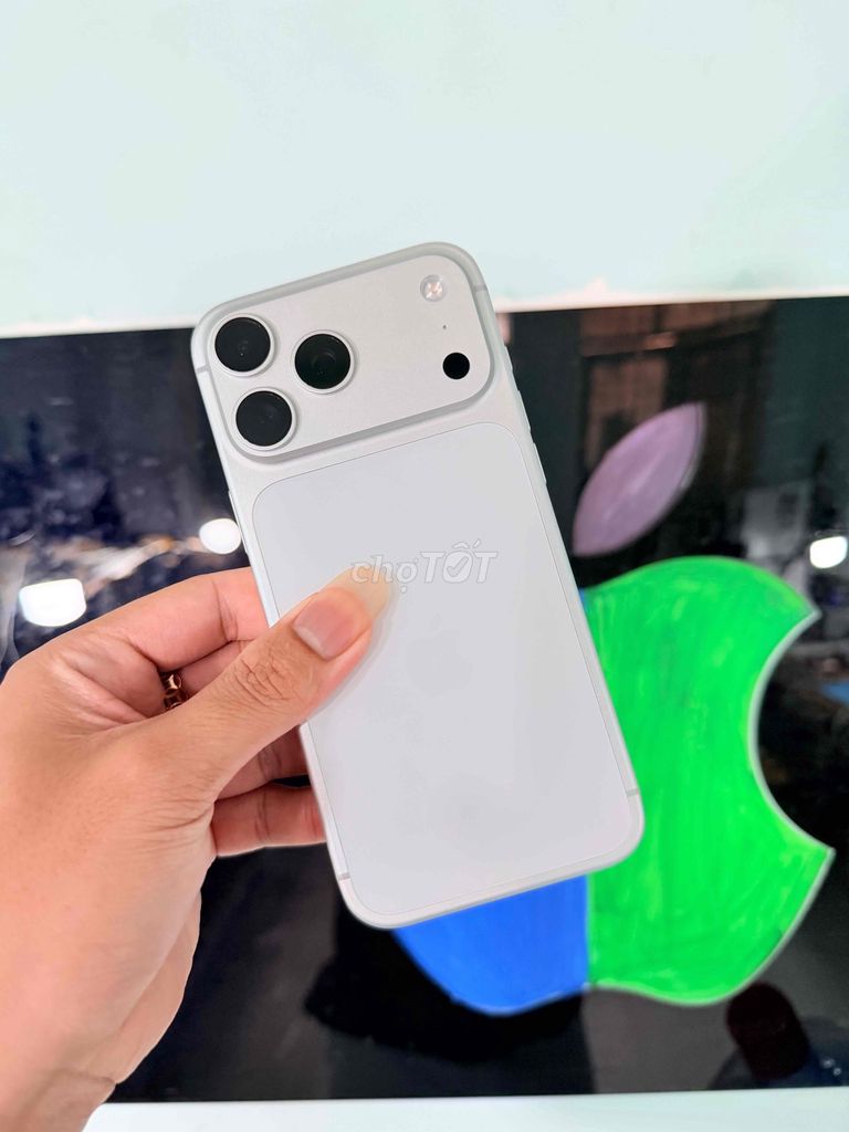 Apple iPhone 17 Pro Max 256GB Trắng. Mua bán Điện thoại tại Thành phố Thủ Dầu Một Bình Dương được đăng bởi Minh Đức  hình 1