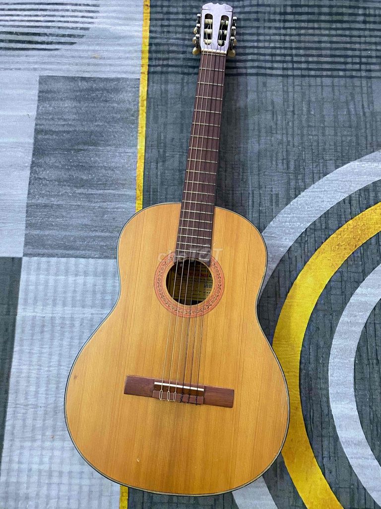 Đàn Guitar classic