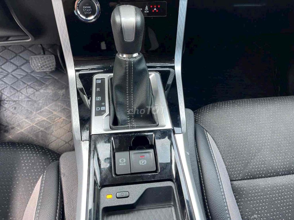 Toyota  Veloz  Cross Top 1.5 2023  - 48000 km. Mua bán Ô tô tại Quận Tân Phú Tp Hồ Chí Minh được đăng bởi Nguyễn Tân Xe Lướt  hình 7