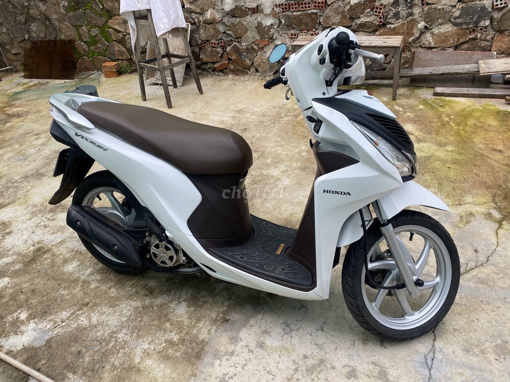 Nhà dư xe cần vi son hon da ít đi giữ gìn.. Mua bán Xe máy tại Thành phố Buôn Ma Thuột Đắk Lắk được đăng bởi Minh hình 3