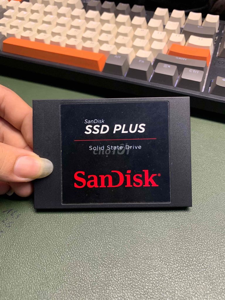 SanDisk SSD PLUS 240GB SATA 6Gb/s. Mua bán Linh kiện (RAM, Card...) tại Thành phố Thuận An Bình Dương được đăng bởi Tran Nguyen hình 1