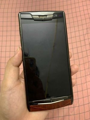 VERTU 2 CÁNH MÀU NÂU. Mua bán Điện thoại tại Quận Cầu Giấy Hà Nội được đăng bởi Thanh