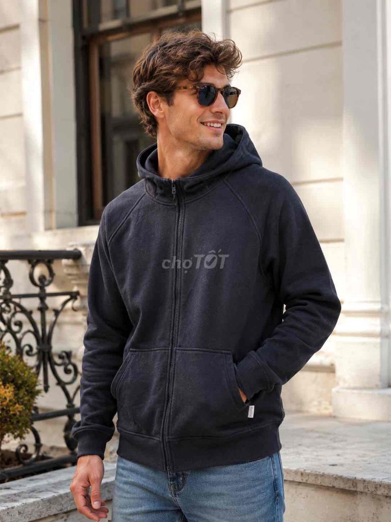 Áo khoác hoodie Columbia Nam XL Xám đen Cotton. Mua bán Quần áo tại Huyện Hàm Tân Bình Thuận được đăng bởi 2hand LCT hình 1