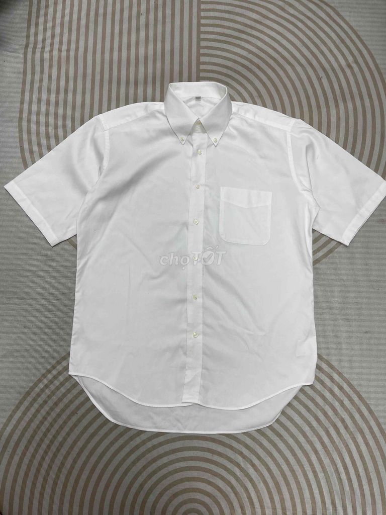 Sơ mi Uniqlo size M Số đo: vai 48, ngực 57, dài 72. Mua bán Quần áo tại Quận Cầu Giấy Hà Nội được đăng bởi Chất Secondhand hình 1