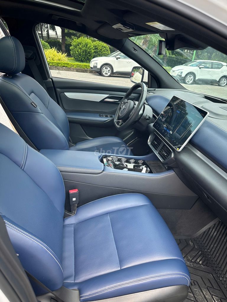 VinFast VF8 2023 Plus - 42000 km. Mua bán Ô tô tại Quận Long Biên Hà Nội được đăng bởi Phụngg hình 5