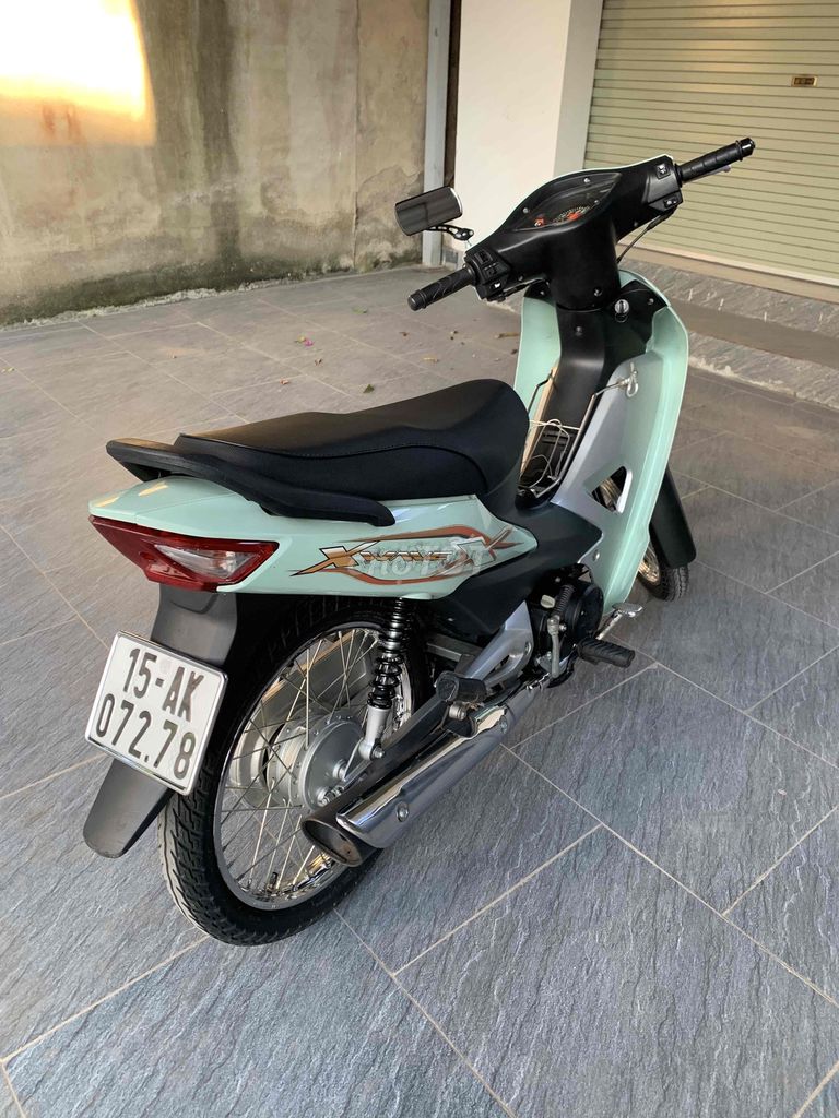 Продается волновой автомобиль объемом 50 куб. см, 2024 г., цена 9000 км, цена 7тр2