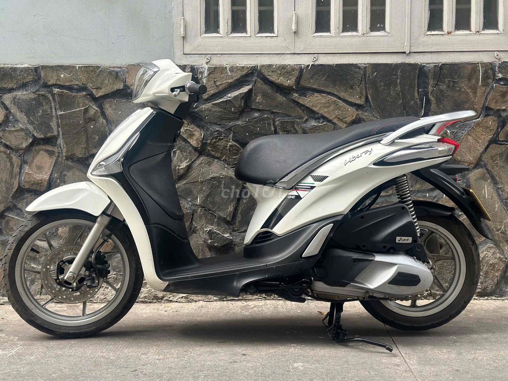 Piaggio Liberty 2019 Trắng. Mua bán Xe máy tại Quận 10 Tp Hồ Chí Minh được đăng bởi Hoang sang hình 3
