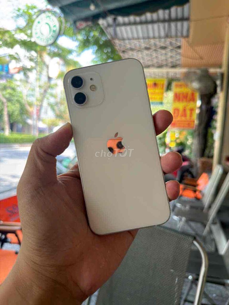 iPhone 12 128GB Trắng quốc tế zin. Mua bán Điện thoại tại Quận Tân Phú Tp Hồ Chí Minh được đăng bởi Cellphone Car hình 1
