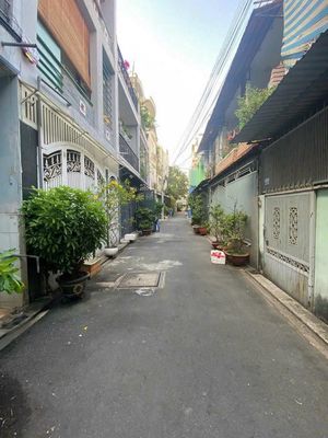gia đình xuất cảnh bán gấp HXH lê Văn Sỹ 6x15 giá chỉ 12.3 tỷ